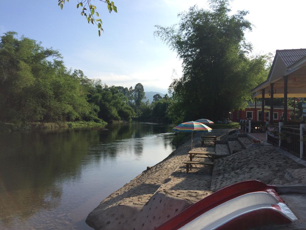 נאקון נאיוק River&Mountain Resort מראה חיצוני תמונה